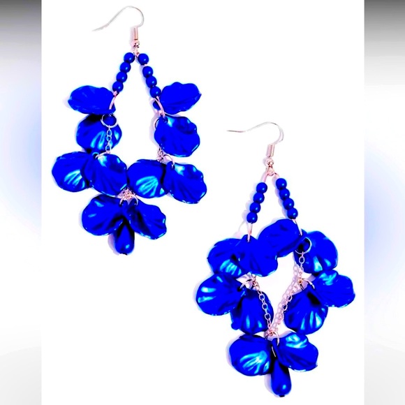 💙🐚💙 BEACH NIGHTS❗️“COASTAL CENTURY” BLUE PEARL SHELL EARRINGS❗️💙🐚💙 - Picture 3 of 4